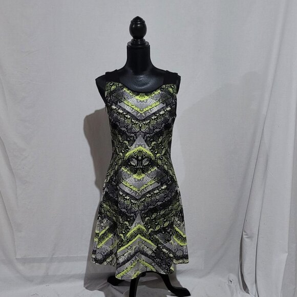 Kenneth Cole New York dress snake skin print sleeveless fit and flare neon green - Picture 1 of 14